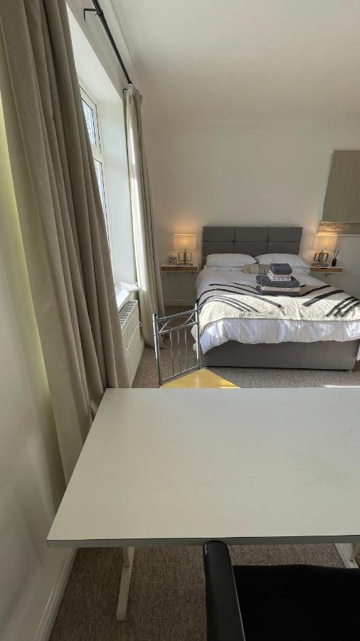 Fab Stay Uk - Coastal And Country Retreat With Free Secure Off Road Parking Minutes From Both Dover And Deal ภายนอก รูปภาพ