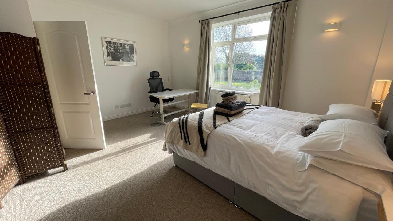 Fab Stay Uk - Coastal And Country Retreat With Free Secure Off Road Parking Minutes From Both Dover And Deal ภายนอก รูปภาพ